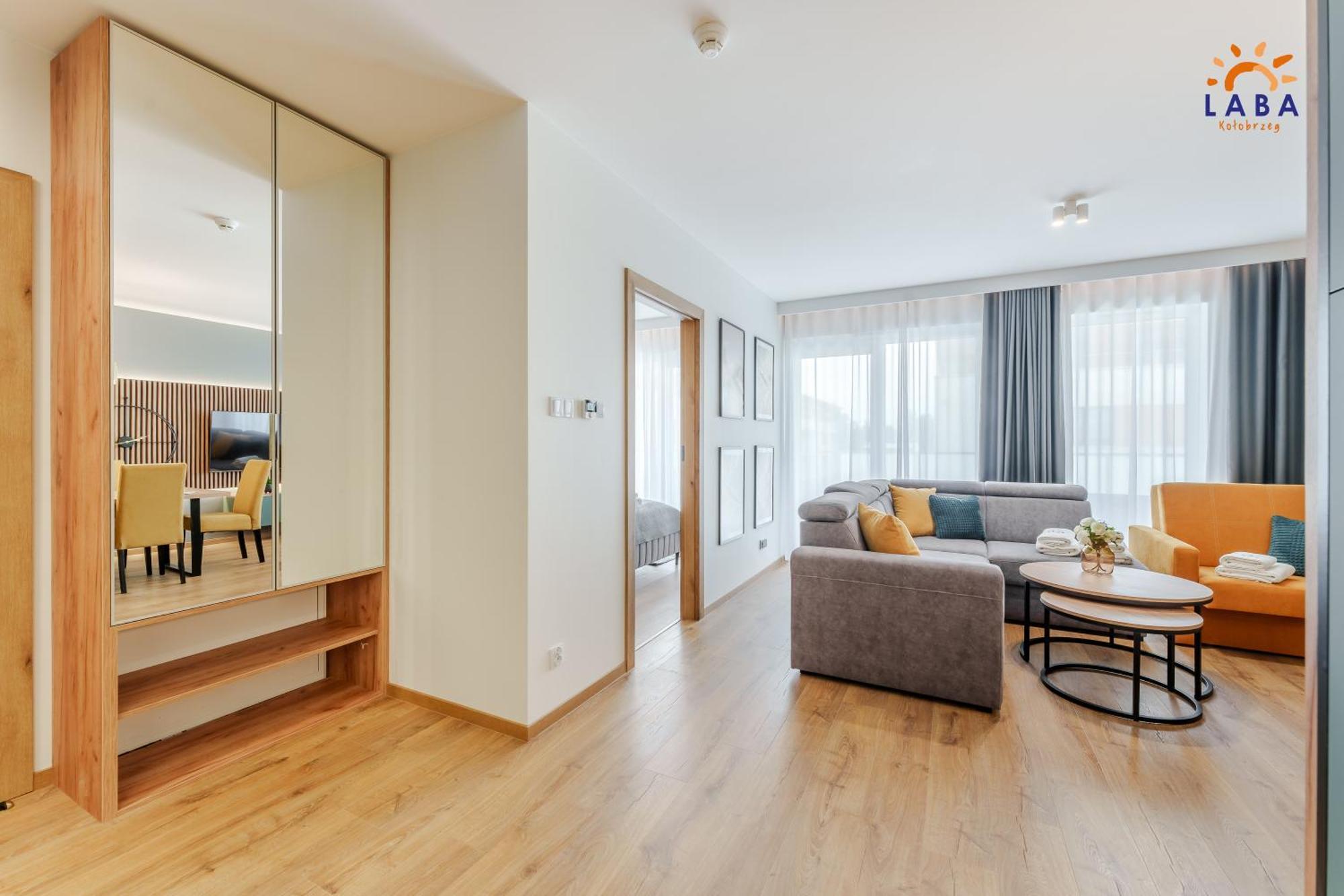 Laba Kolobrzeg Apartamenty Kollataja Z Parkingiem Екстер'єр фото