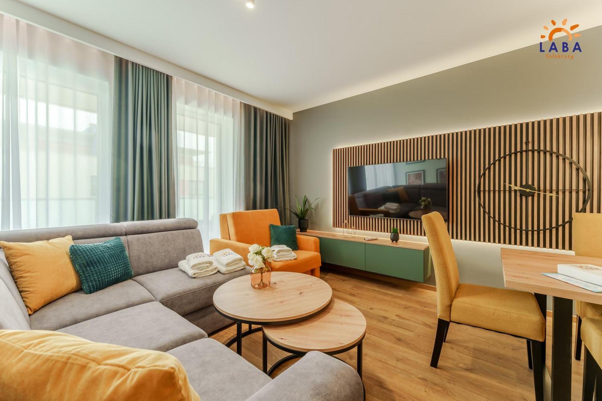 Laba Kolobrzeg Apartamenty Kollataja Z Parkingiem Екстер'єр фото