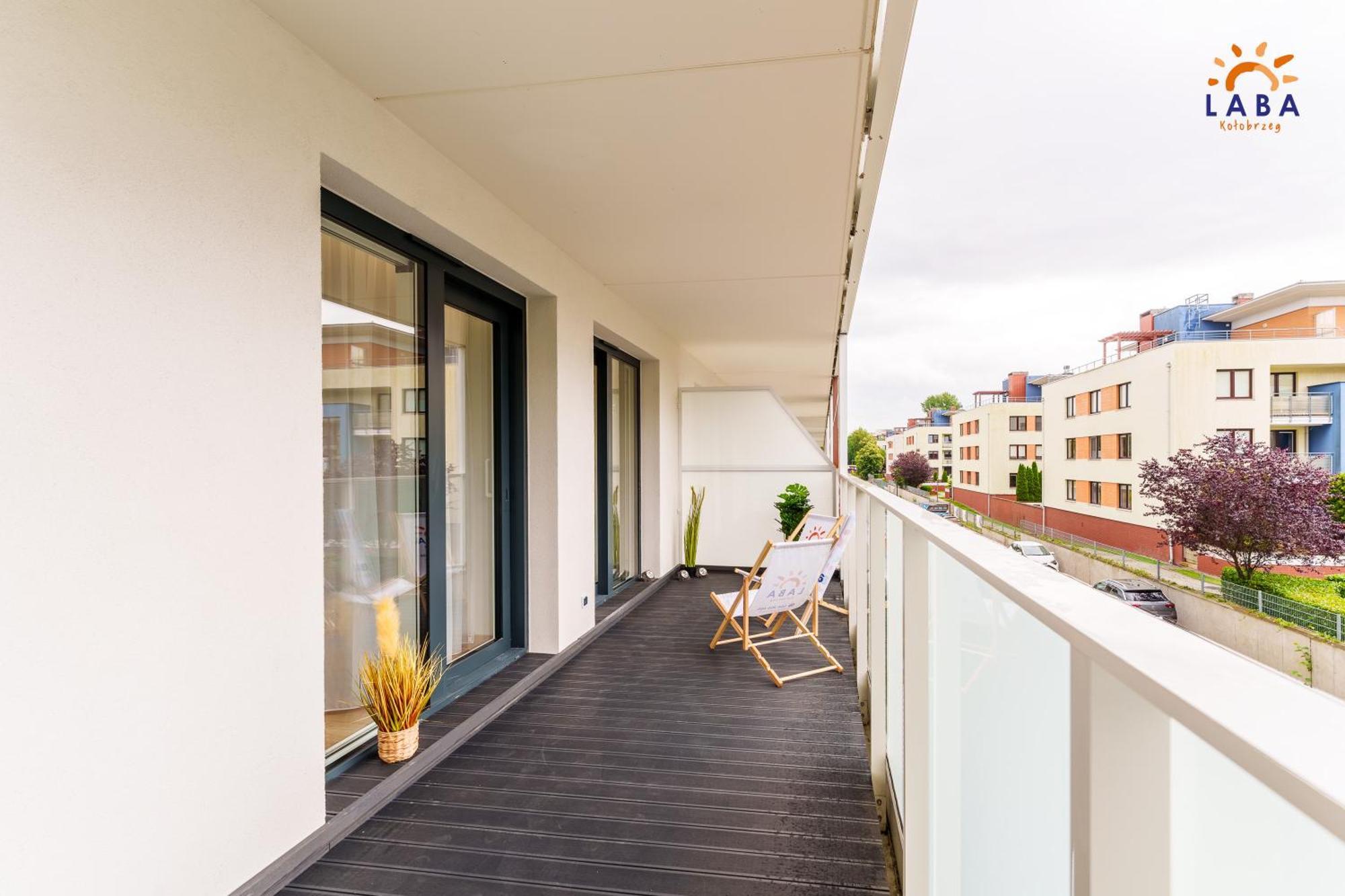 Laba Kolobrzeg Apartamenty Kollataja Z Parkingiem Екстер'єр фото