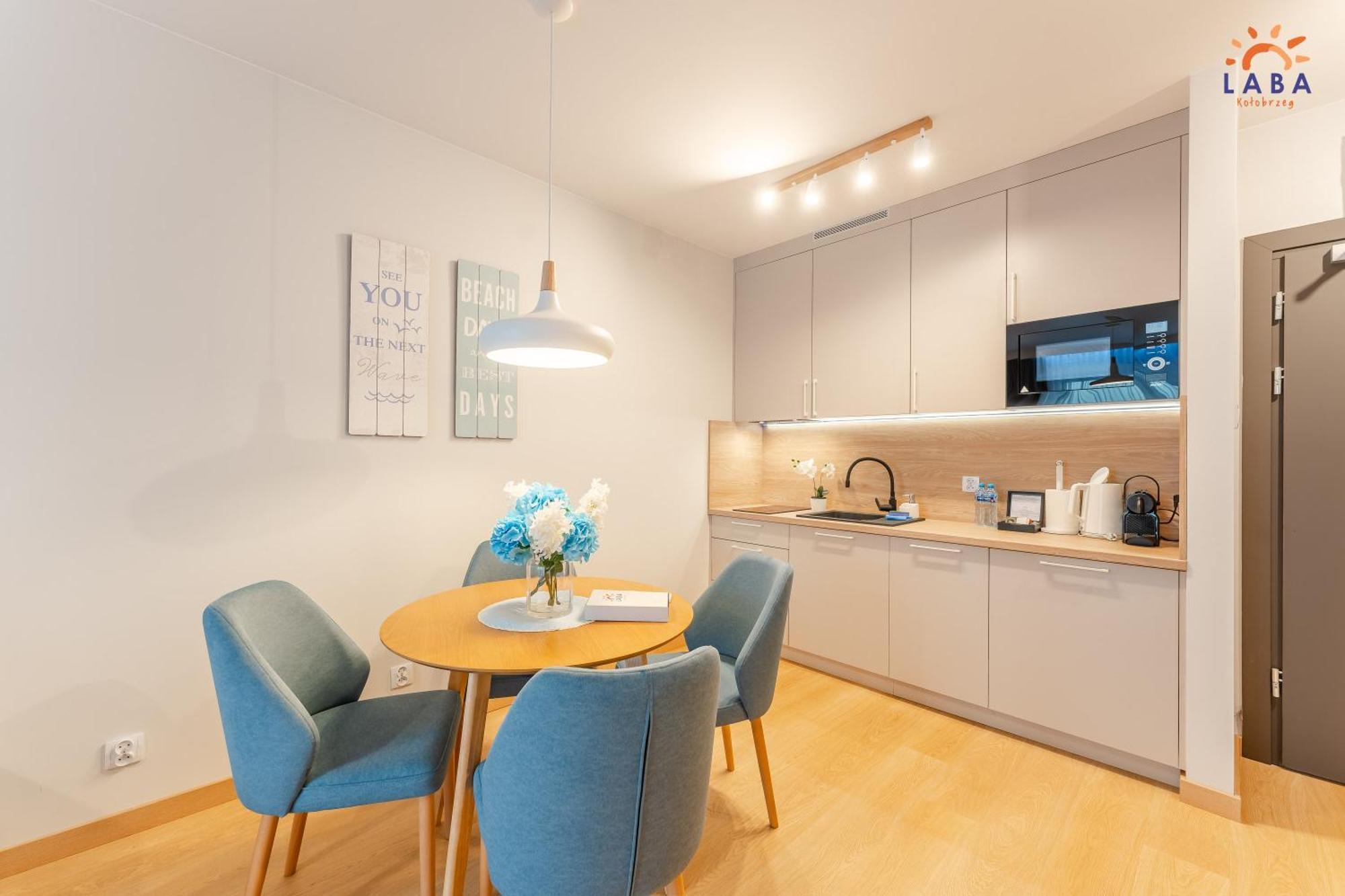 Laba Kolobrzeg Apartamenty Kollataja Z Parkingiem Екстер'єр фото